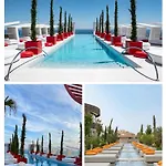 Higueron 5821 Luxe Met Zeezicht Appartement