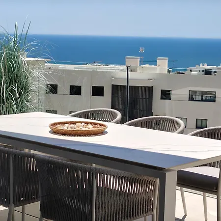 Higueron 5821 Luxe Met Zeezicht