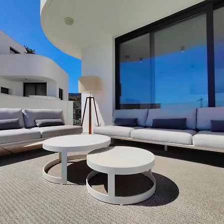 Higueron 5821 Luxe Met Zeezicht *