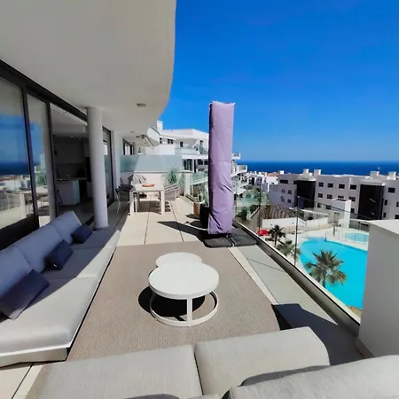 Higueron 5821 Luxe Met Zeezicht *