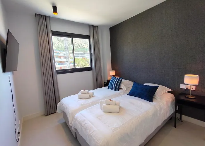 Higueron 5821 Luxe Met Zeezicht