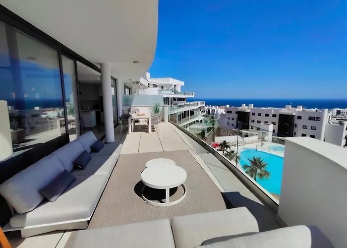 Апартаменты Higueron 5821 Luxe Met Zeezicht *