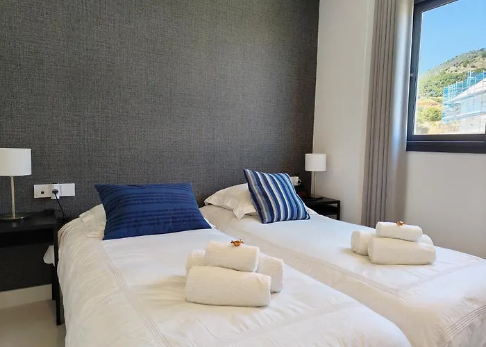 Higueron 5821 Luxe Met Zeezicht *