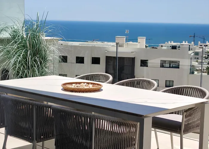 Higueron 5821 Luxe Met Zeezicht