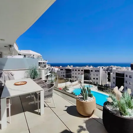 Higueron 5821 Luxe Met Zeezicht Apartman