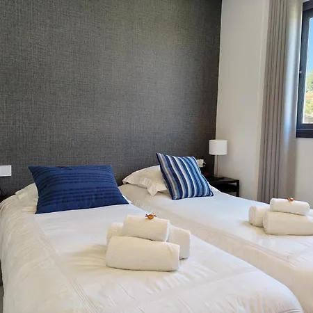 Higueron 5821 Luxe Met Zeezicht *