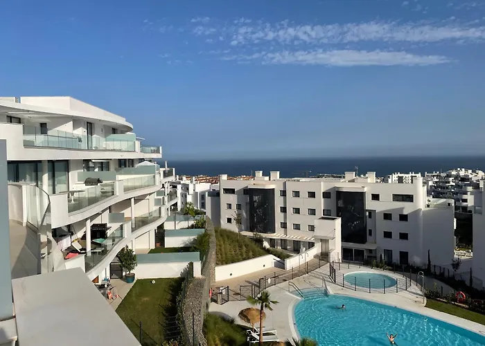 Higueron 5821 Luxe Met Zeezicht פואנגירולה