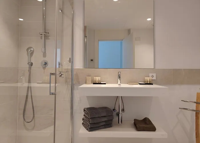 Higueron 5821 Luxe Met Zeezicht דירה פואנגירולה